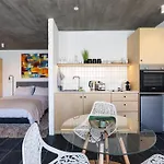 Seaside Studio Perfect Location